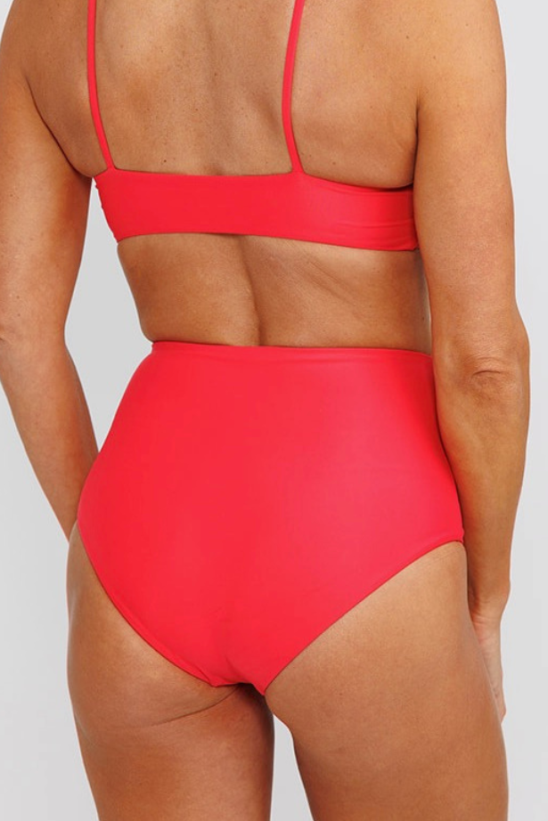 Lifted-So-High Reversible Swim Bottom